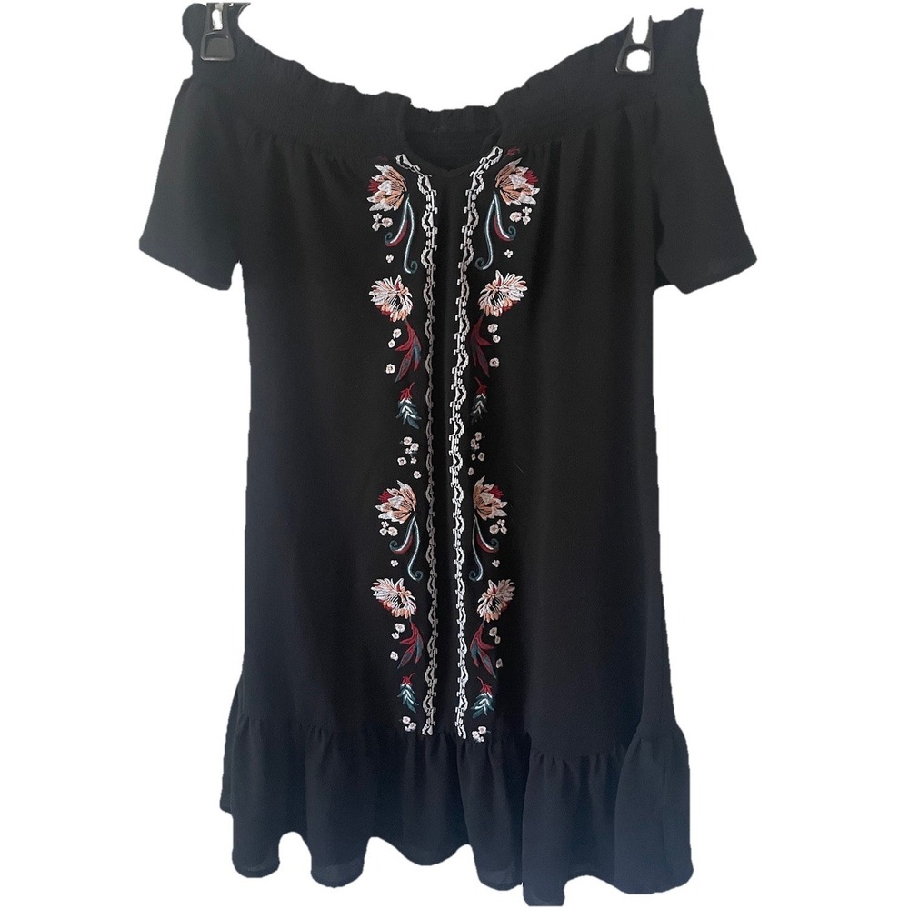 Love Fire XS Black Off Shoulder Embroidered Boho Mini Dress Floral Ruffle Hem - Picture 2 of 8